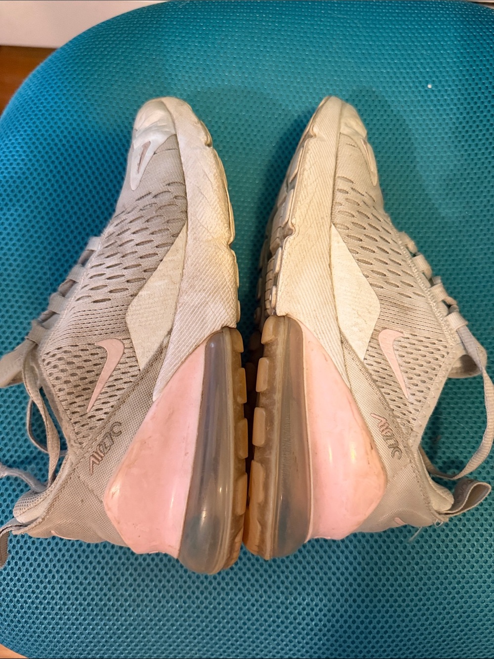 Kids nike 270 Athletic Sneakers - Pink and White
